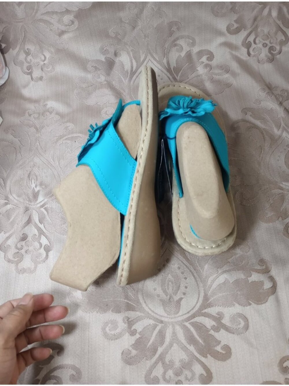 Croft & Barrow Leather Sandals 9.5M Teal Flower Slip-On Thong Flip Flops - Picture 5 of 11